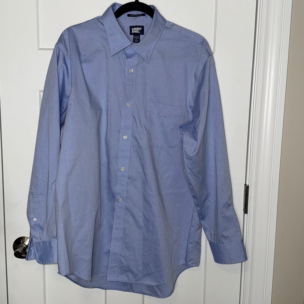 Lands’ End Light Blue TraditionalFit Long Sleeve Button-Up - 16.5-34